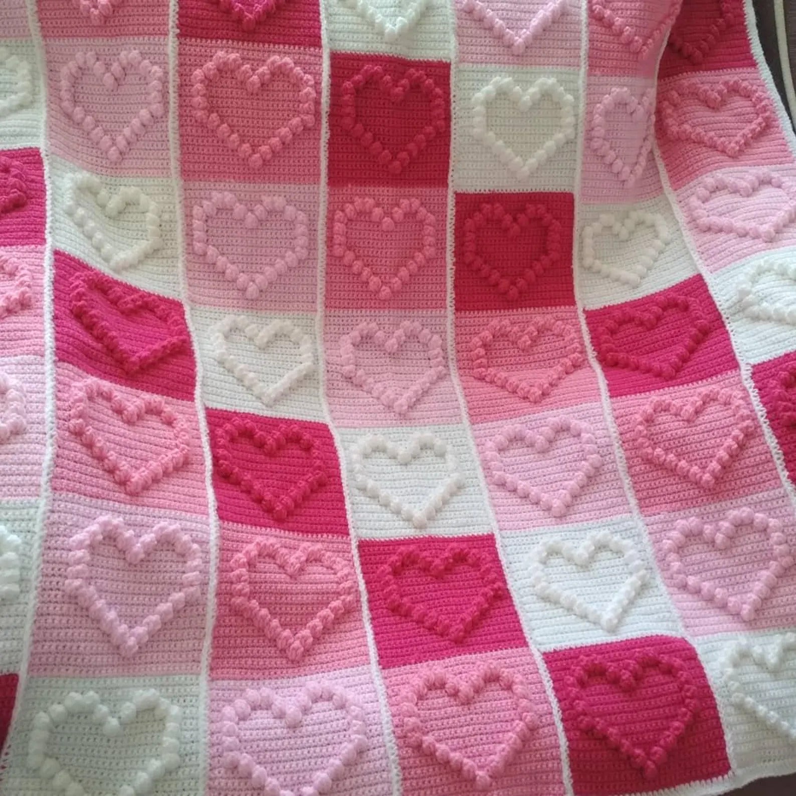 Pink and white heart baby blanket – easy crochet pattern